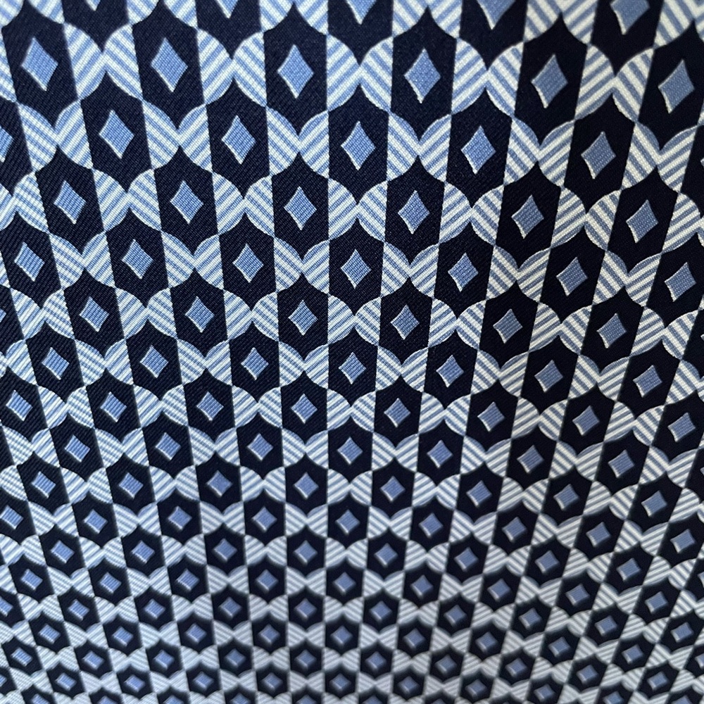 Scarf - Picture 6 of 7